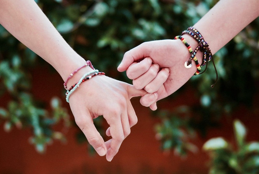 Moving On: Six Telltale Signs That You've Outgrown a Friendship